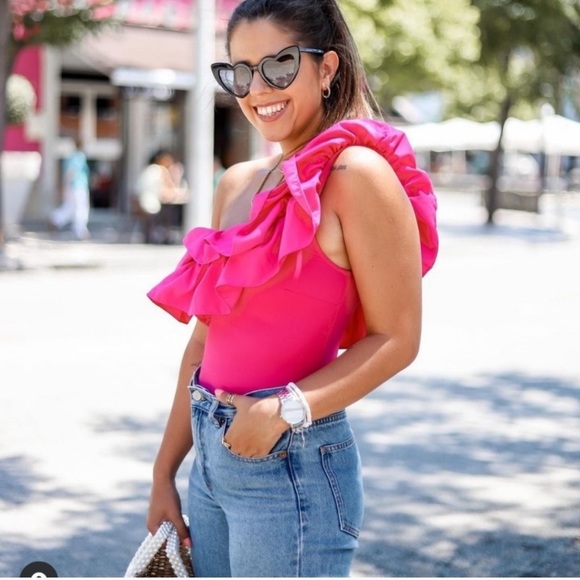 ZARA size XL hot pink one shoulder Ruffle Swimsuit brand new with tags - Picture 4 of 16